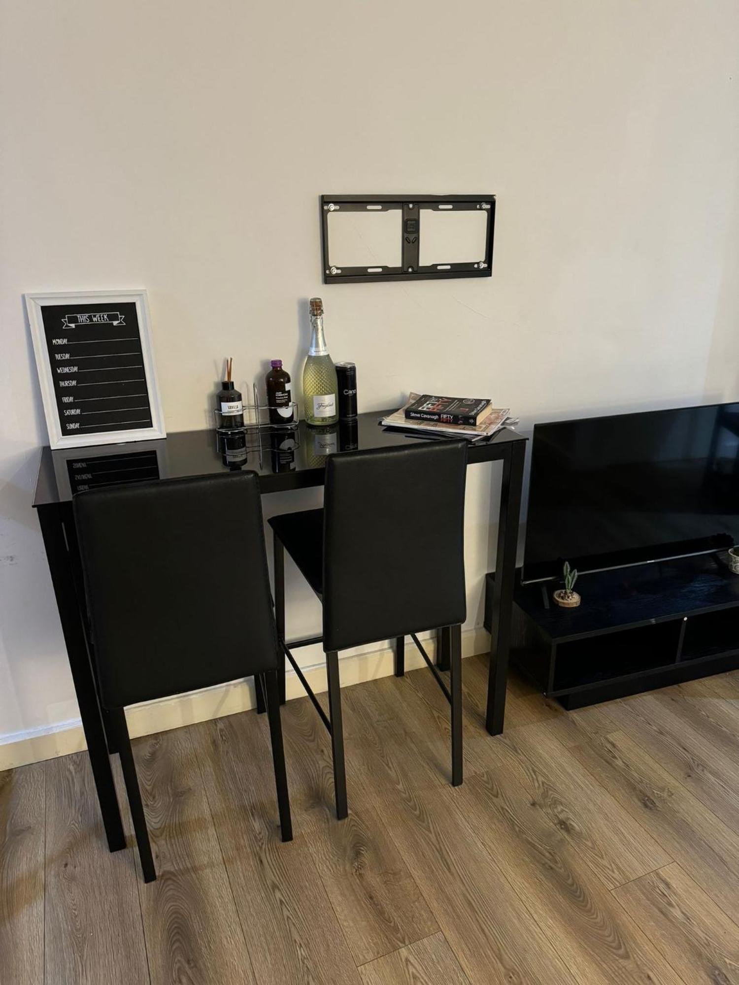 Cozy Two Bedroom Apartment Sleeps 6 Near Camden Market Hw10 لندن المظهر الخارجي الصورة