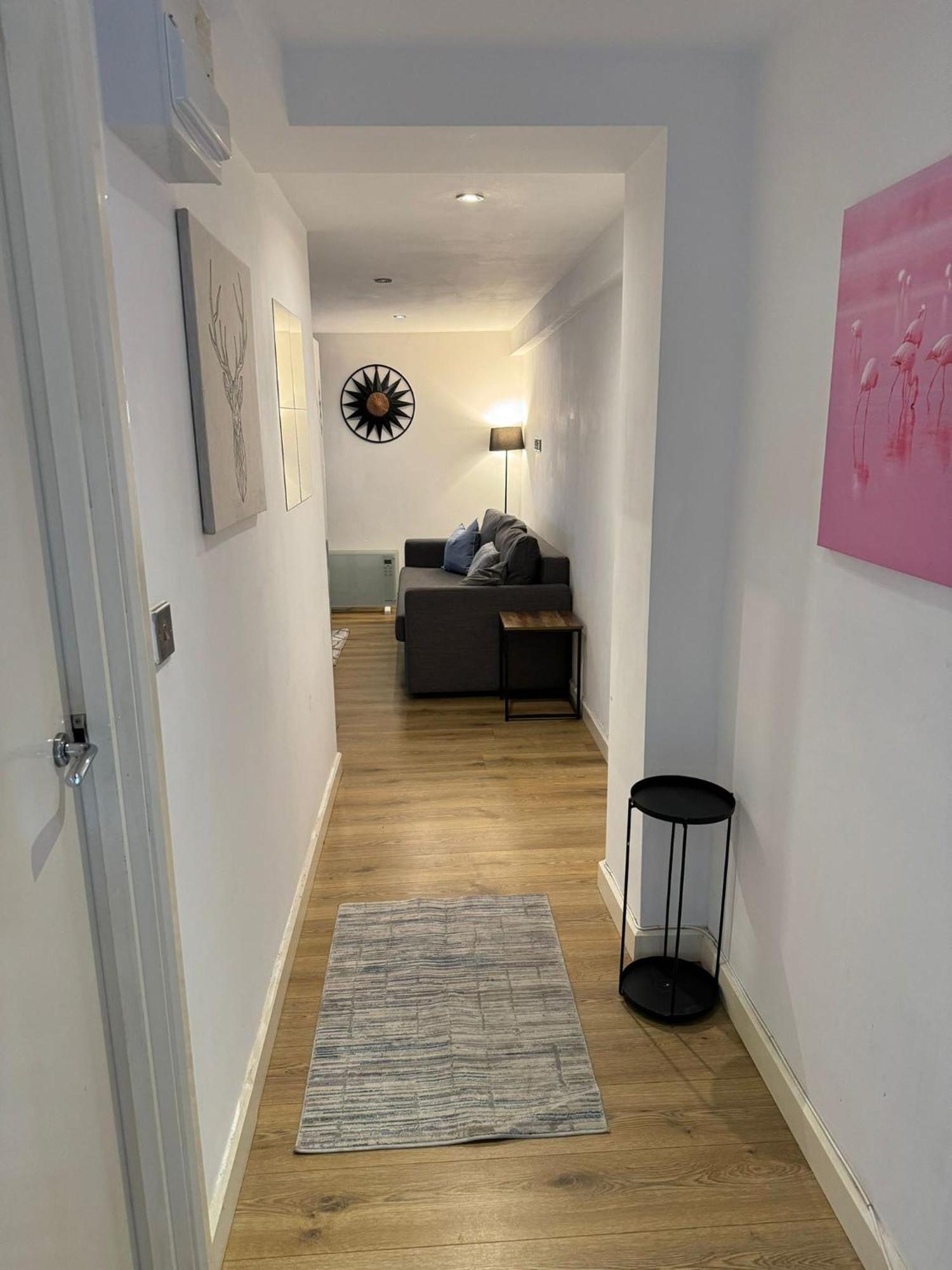 Cozy Two Bedroom Apartment Sleeps 6 Near Camden Market Hw10 لندن المظهر الخارجي الصورة